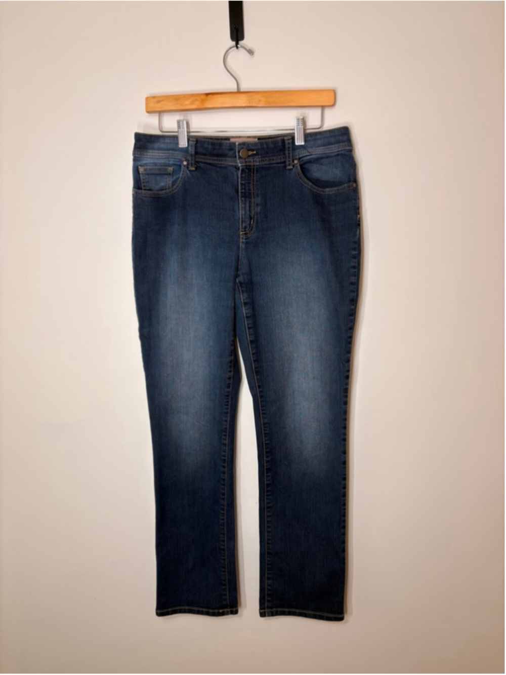 Chicos Straight Leg Jeans Size 0.5 6-8 Short Women Dark Wash Stretch Denim